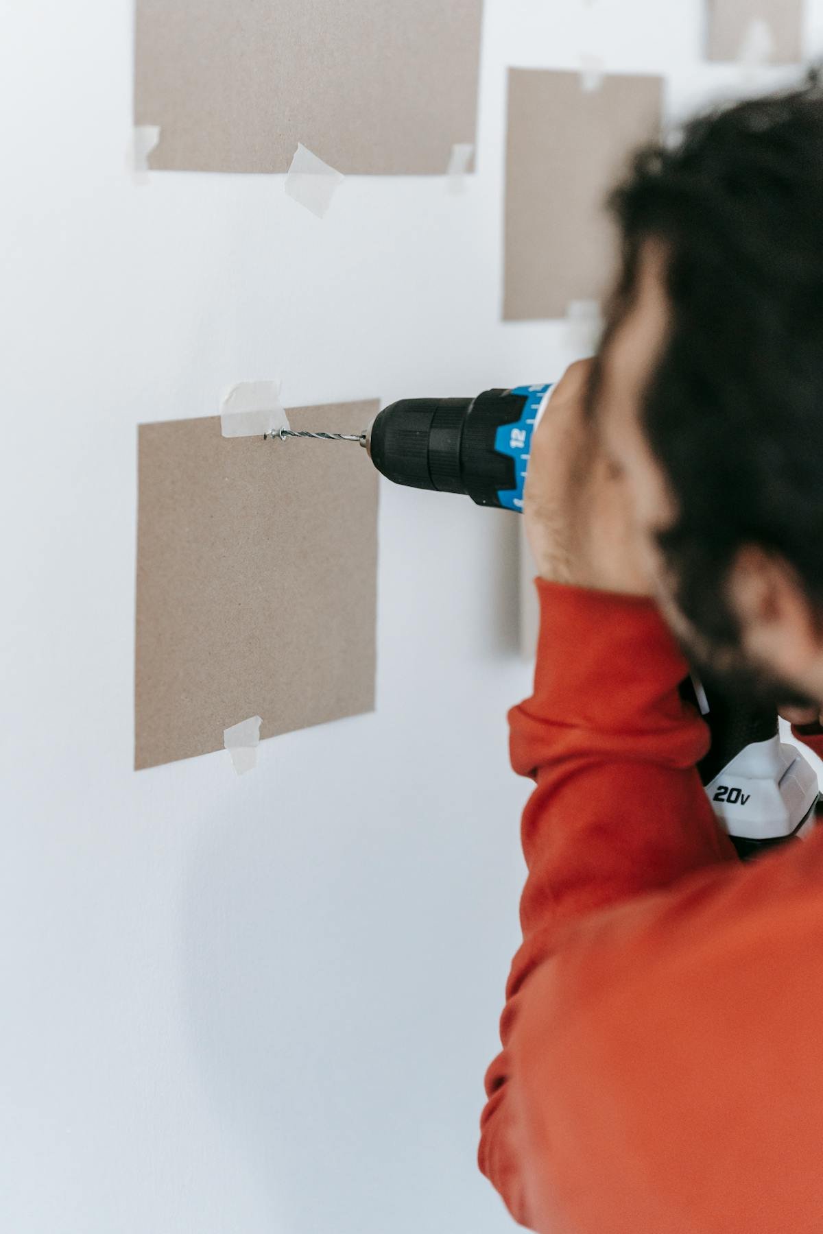 Wall mounting installation for heavy items like TVs and shelves