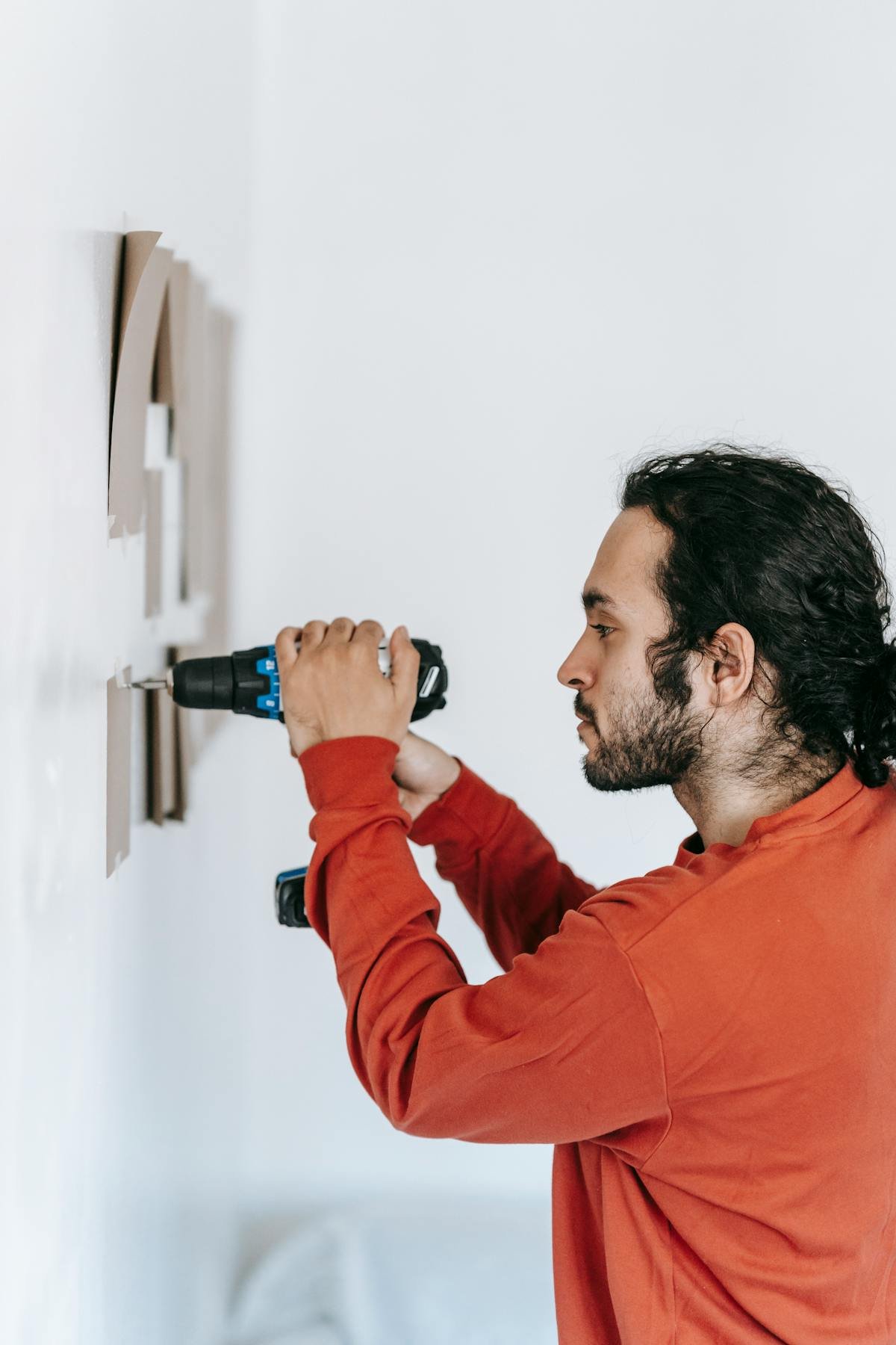 Wall plugs fixings and drill bit sizing guide